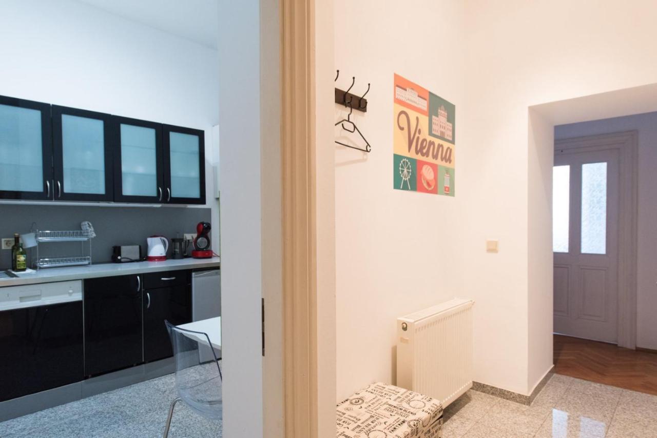 Belvedere Central Apartment Vienna Exterior photo